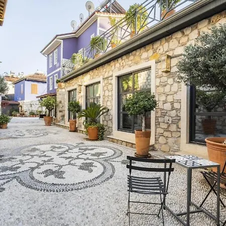 Habitación en casa particular Remarkable Flat With Balcony Near Hadrian's Gate